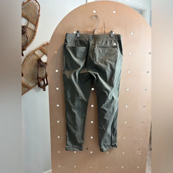 Vuori Women’s Ripstop Pant in Army Green VW401 Size XL - Picture 6 of 6